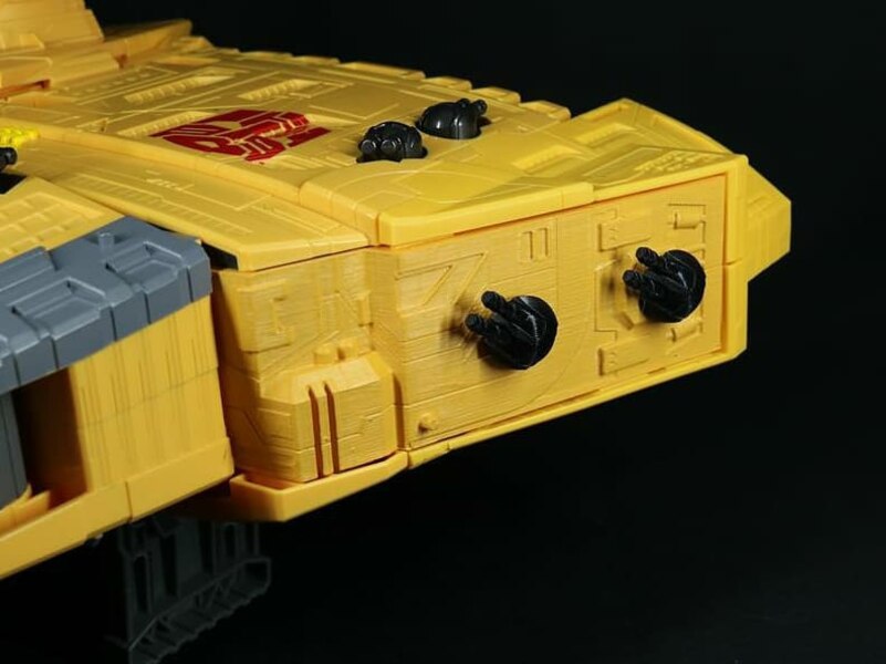 Kingdom Titan Class Autobot Ark Gap Fillers And More Upgrades From Funbie Studios  (20 of 32)